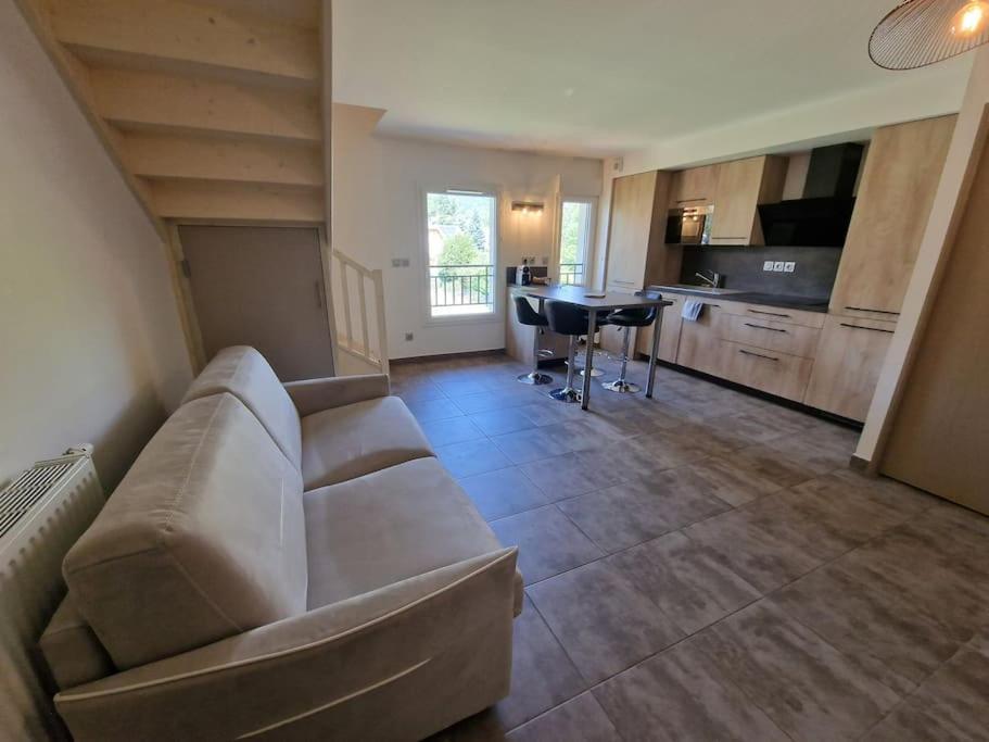Apartment Vue Montagne: Neuf Avec Parking Privé Chorges