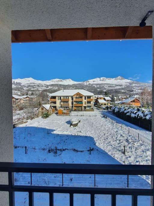 Vue Montagne: Neuf Avec Parking Privé Apartment Chorges