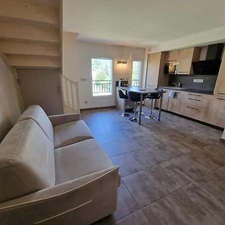 Vue Montagne: Appartement Neuf avec Parking Privé Chorges Exterior photo