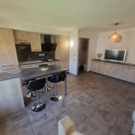 Vue Montagne: Appartement Neuf avec Parking Privé Chorges Exterior photo